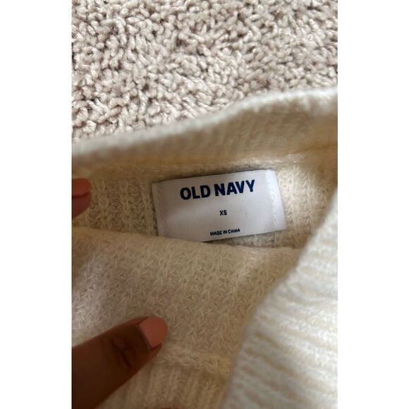Old Navy Turtleneck Knit Long Sleeve Sweater - Picture 2 of 4